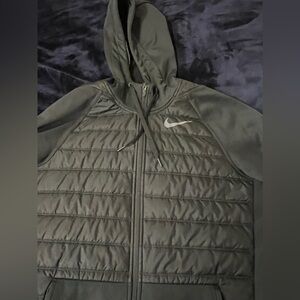 Men’s Nike full zip up winterized jacket